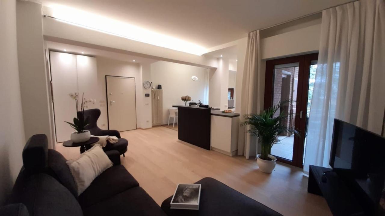 L'Appartamento Sul Corso Alba  Ngoại thất bức ảnh